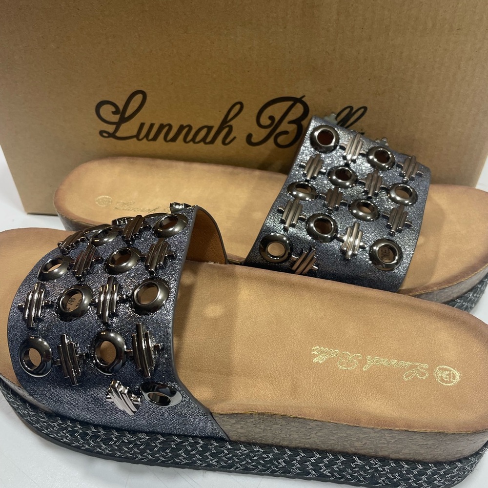 Lunnah Bella NWT sandals